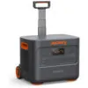 Gerador de Energia Solar Portátil Explorer 3000 Pro com Bateria de 3024Wh, 2 portas PD de 100W e 4 Tomadas AC 110V 3000W, Jackery, Preto e Laranja